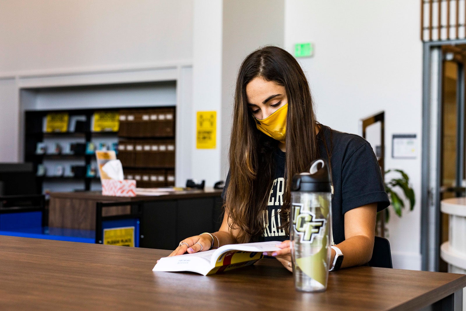 ucf downtown girl in library