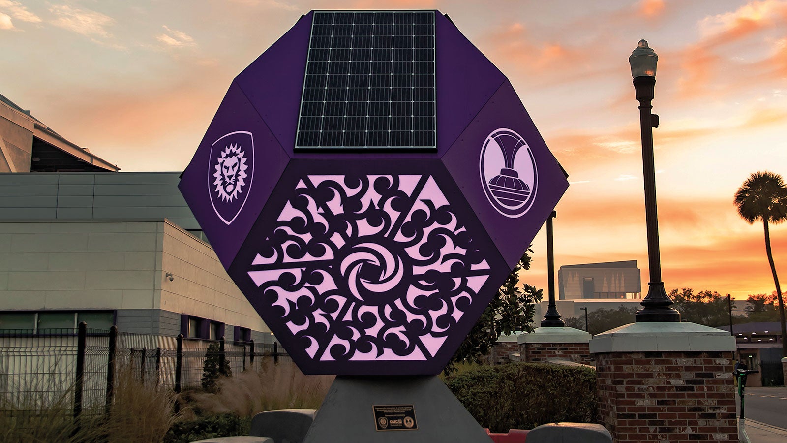 Custom Solar Sculpture Built by UCF Students Custom Solar Sculpture Built by UCF Students