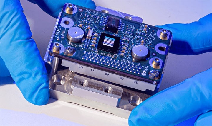 VNIR Imaging Camera (LV-VIC)