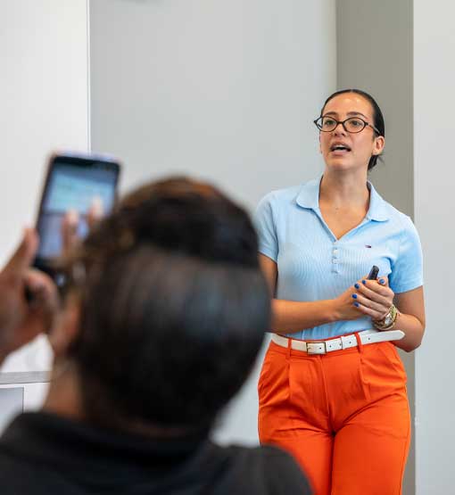 Ketty Dones, UCF Community AI Strategist, leading AI workshop.