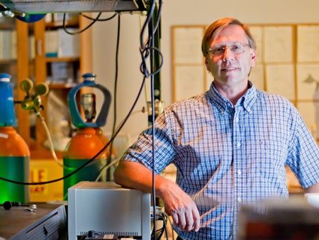 University of Central Florida chemists, led by Professor Kevin Belfield, used near infrared light and fluorescent dye to take pictures of cells and tumors deep within tissue.