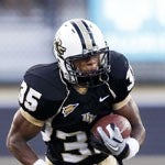 September 4, 2010: during NCAA Football game action between South Dakota Coyotes and Central Florida Knights at the Bright House Network Stadium in Orlando, Fl