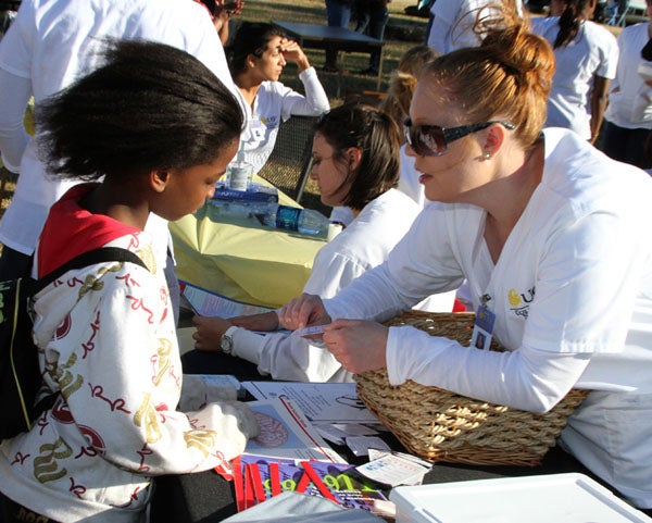 UCF Nursing: Community Nursing, Service-Learning