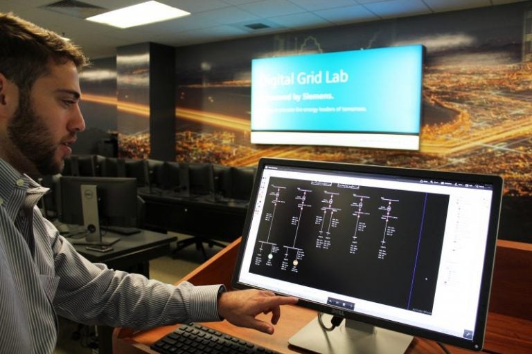 siemens-digital-grid-lab-at-ucf-4461-3-1-2017