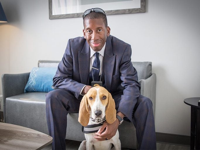 Paisley and handler Det. Matt Scott are pictured in UCFPD's soft interview room.