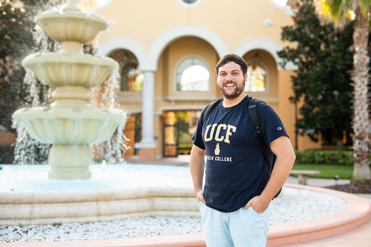 photo of ucf student Andrew Simpson