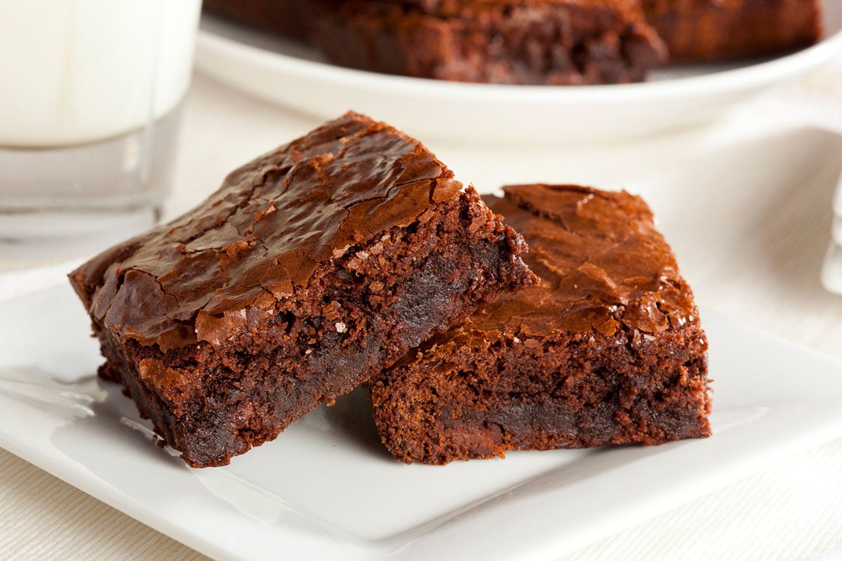 plate of two brownies