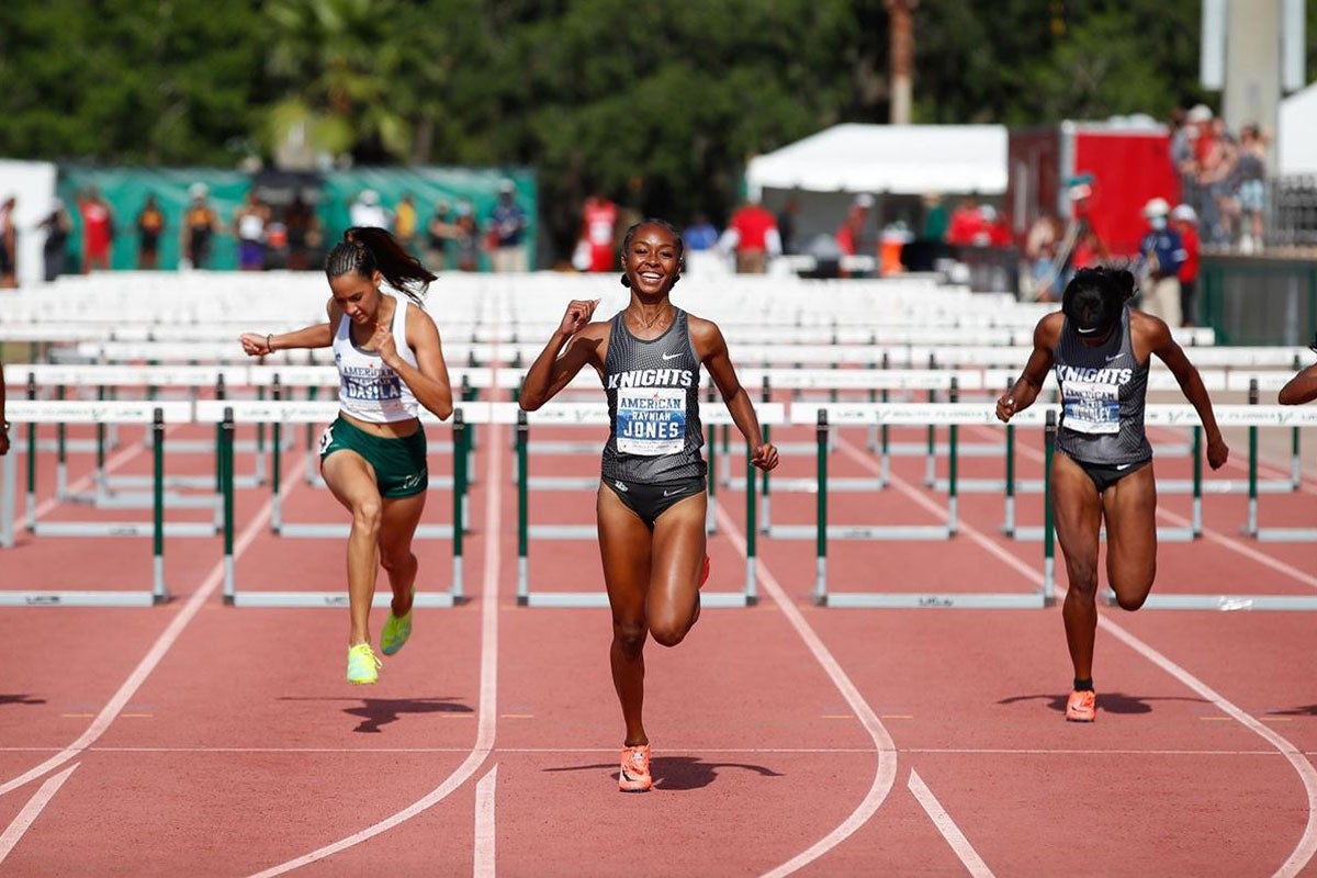 Three hurdlers finish race