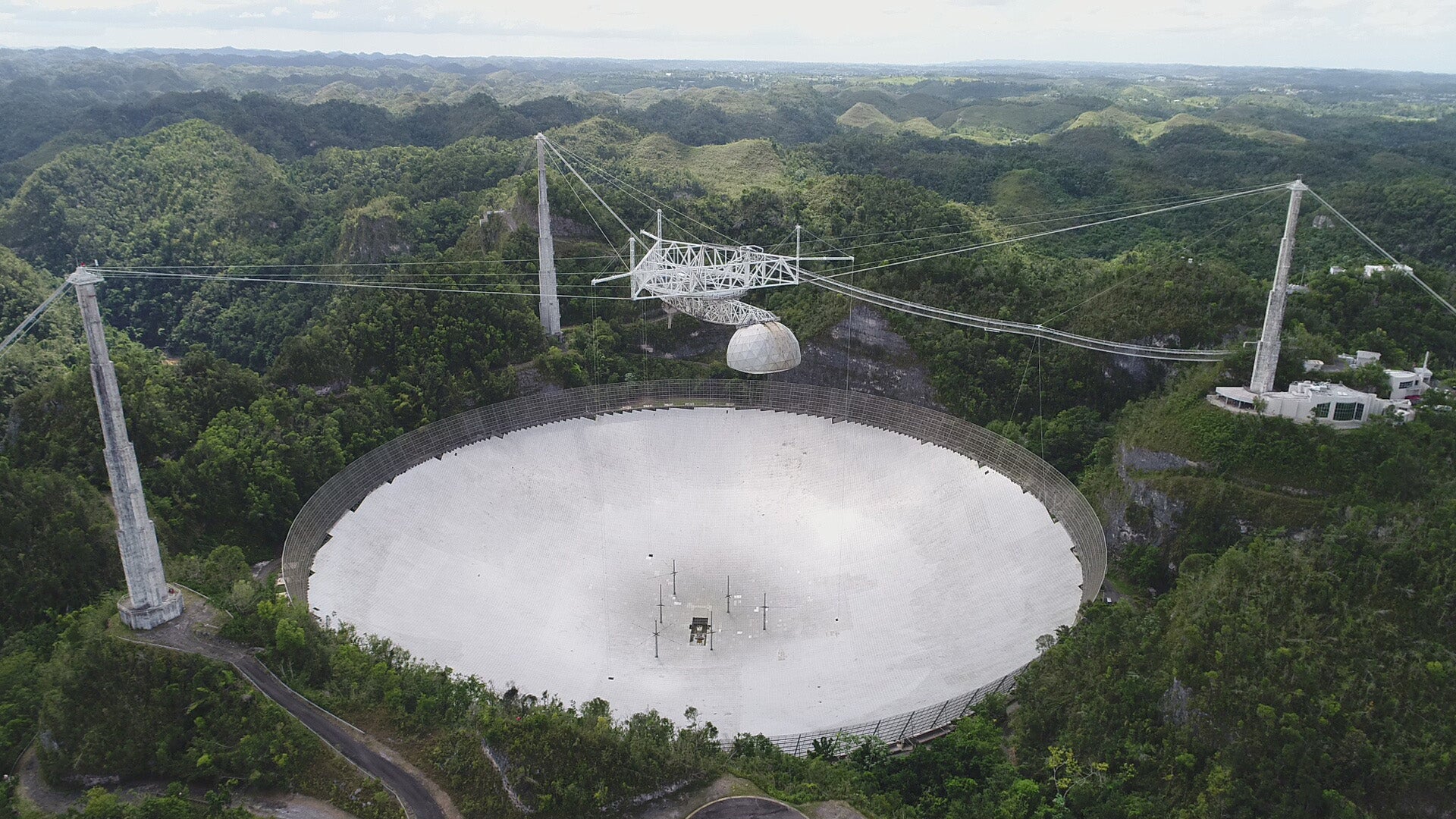 Aerial view of the Arecibo Telescope before its collapse in December 2020.