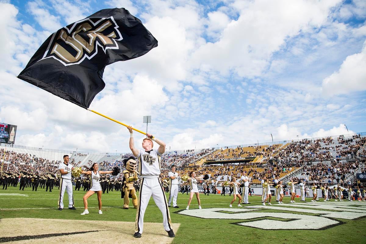 Photos: Citrus Bowl Event at Top Golf Orlando – University of Iowa Athletics