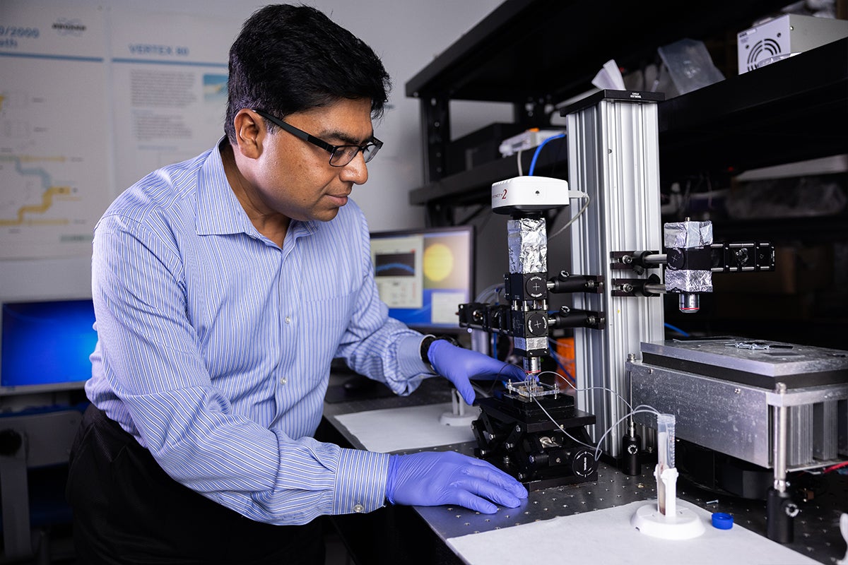 UCF NanoScience Technology Center Professor Debashis Chanda studies special nanoparticles to help people live better lives. Much of his research focuses on the interaction of molecules with different kinds of light to modify them to have different useful properties.
