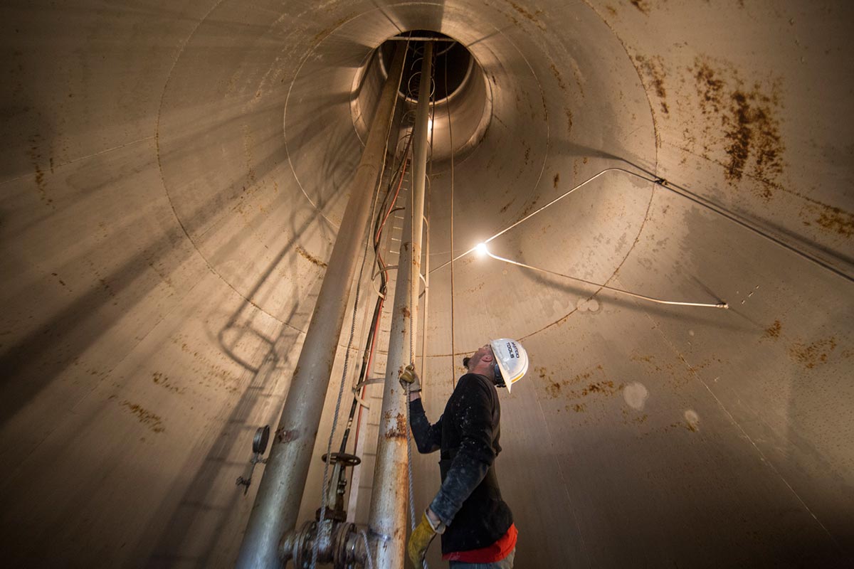 Slideshow_InFocus_watertower_interior 2