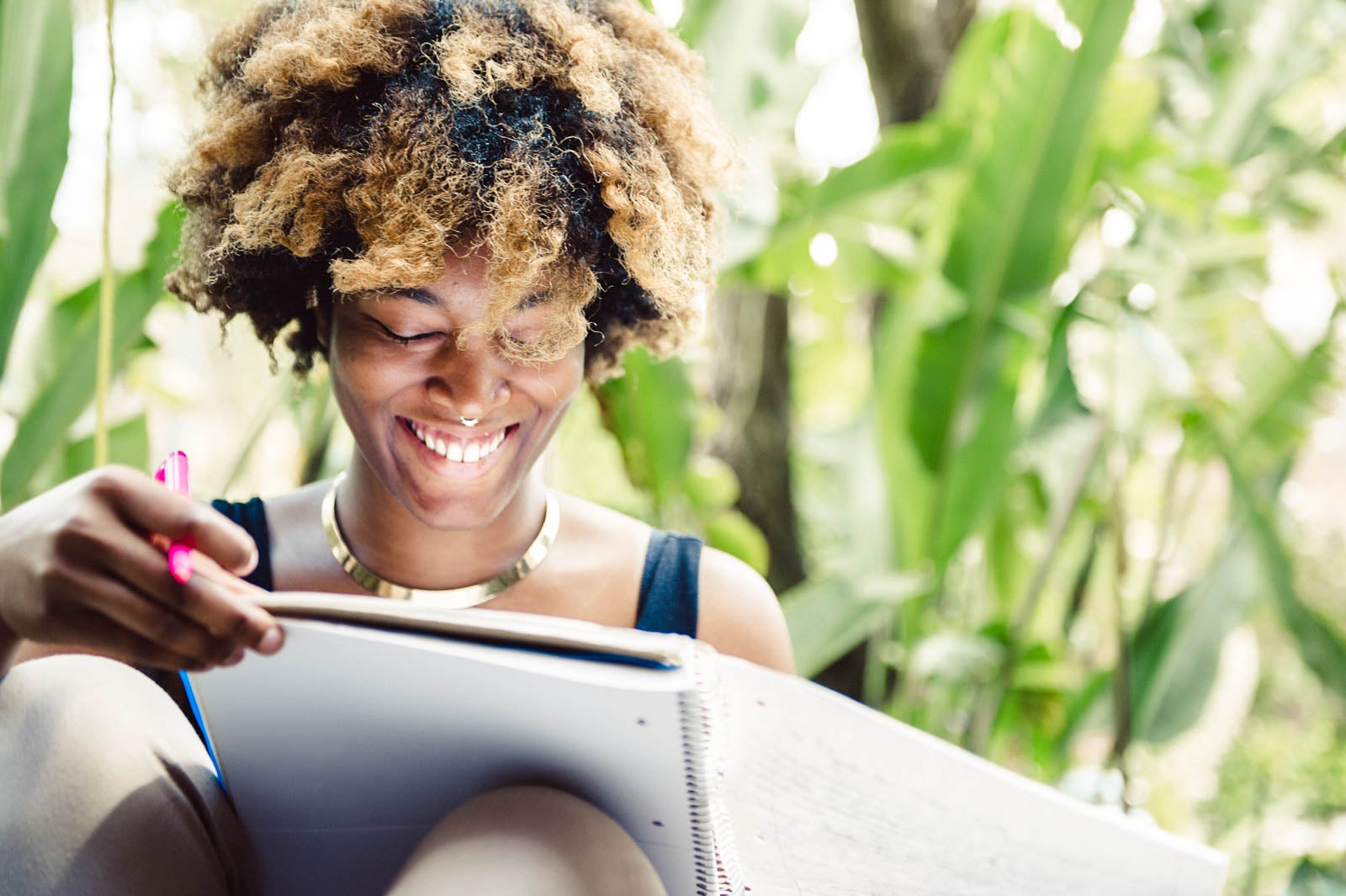 ucf-best-of-photos-girl-writing-in-notebook