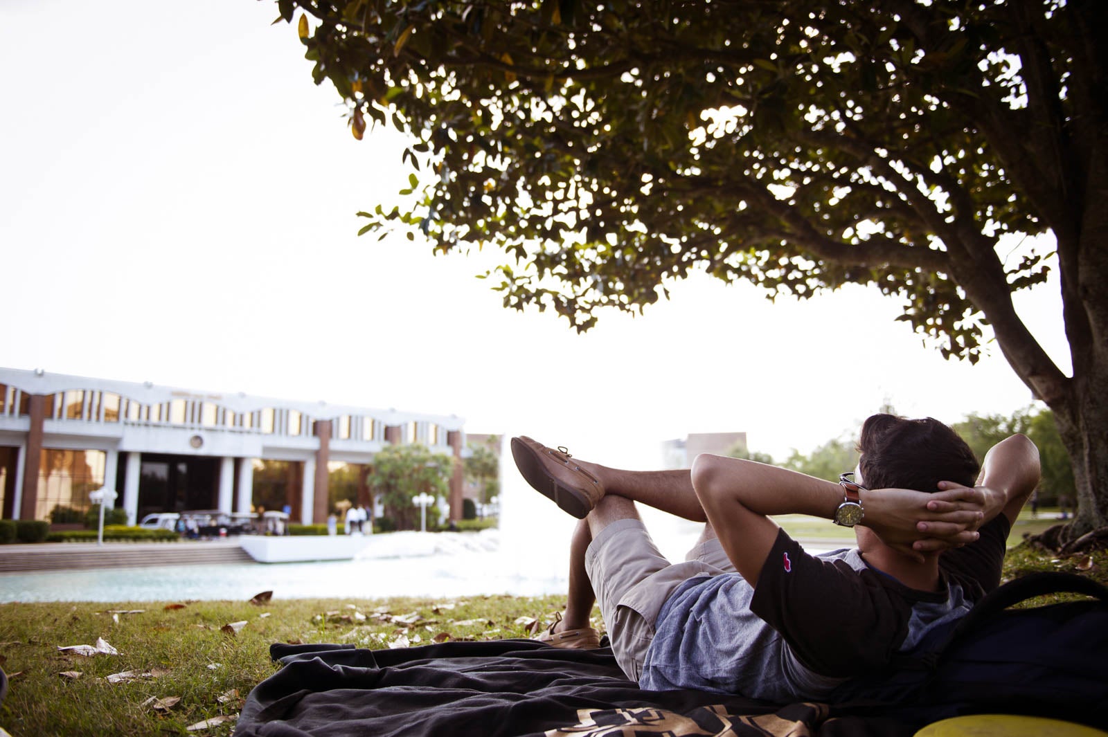 ucf-best-of-photos-relaxing-relfecting-pond