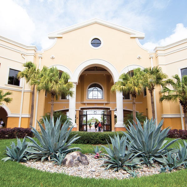 UCF College of Rosen College of Hospitality Management